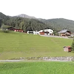 בית הארחה Gaestehaus Alpina