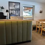 Gaestehaus Alpina בית הארחה סן אנטון