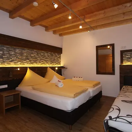 Gaestehaus Alpina בית הארחה