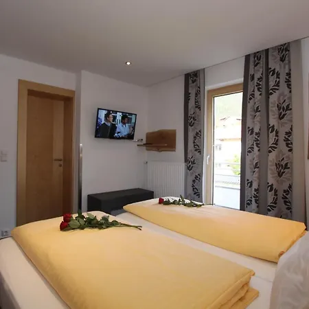 בית הארחה Gaestehaus Alpina