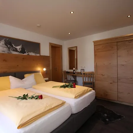 Gaestehaus Alpina Guest house Sankt Anton am Arlberg