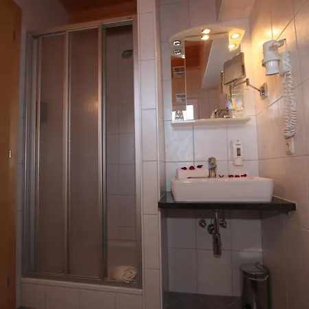 Vendégház Gaestehaus Alpina 3*