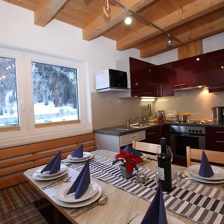Guest house Gaestehaus Alpina 3*