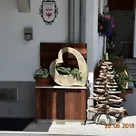 Gaestehaus Alpina בית הארחה סן אנטון