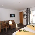Gaestehaus Alpina Gasthuis Sankt Anton am Arlberg