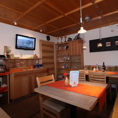 Gaestehaus Alpina Guest house 4*