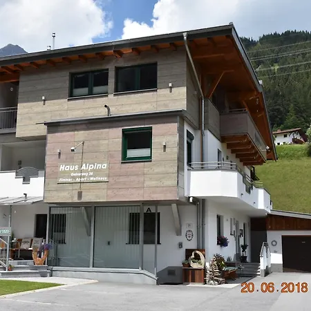 Guest house Gaestehaus Alpina 4*