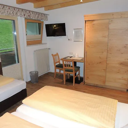 Gasthof Alpina St. Anton am Arlberg